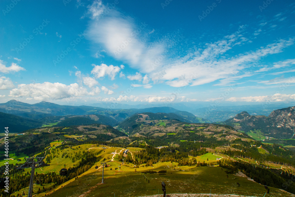 Obraz premium Rosengarten also called Catinaccio mountain range in the Dolomites of South Tyrol (Alto Adige) during autumn. The Vajolet Towers and the rock face of mount Laurin Wand. The Rosengarten is part of the 