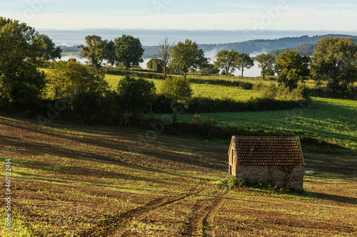 Landschaftmit Scheune Aveyron photo