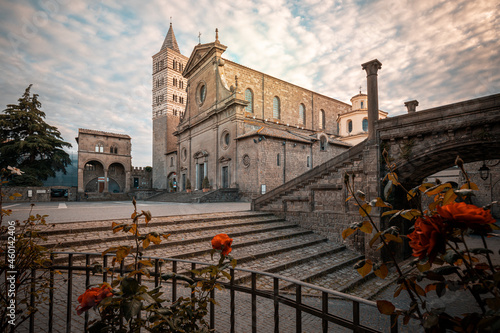 Foto Pope Palace and Cathedral complex in the medieval town of Viterbo