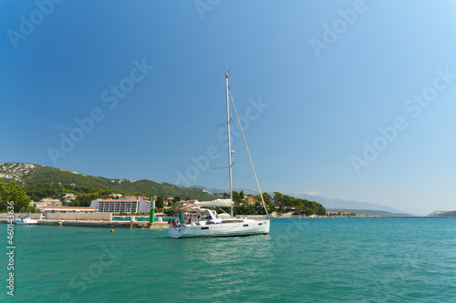 Sailing yacht in the harbor of the town of Rab on the island of the same name on the Adriatic Sea in Croatia © Heiko Küverling