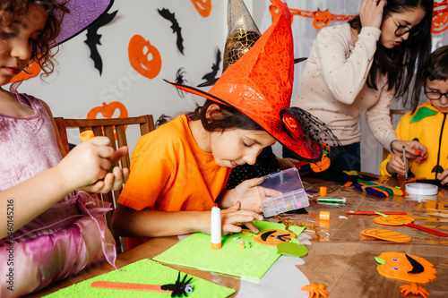 Autumn craft workshop for creative preschool kids