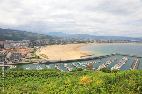 playa y puerto deportivo de laredo vista aérea cantabria 4M0A3713-as21 photo