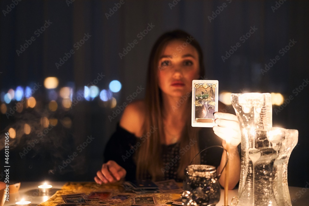 Woman reading tarot cards in spiritual room - obrazy, fototapety, plakaty 