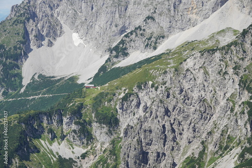 Wanderung zum Kleinen Törl im Wilden Kaiser: Blick Richtung Gruttenhütte photo