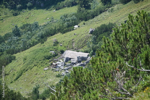 Wanderung zum Kleinen Törl im Wilden Kaiser: Verfallene Hütte