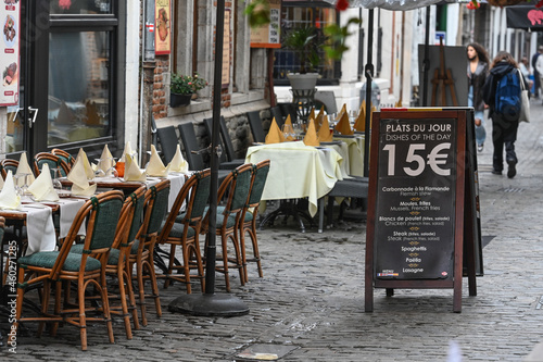 café restaurant brasserie terrasse Belgique Bruxelles manger alimentation specialités plat du jour promotion