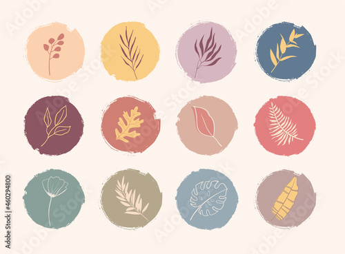 Highlight covers set for social media stories. Vector icons with hand drawn l...