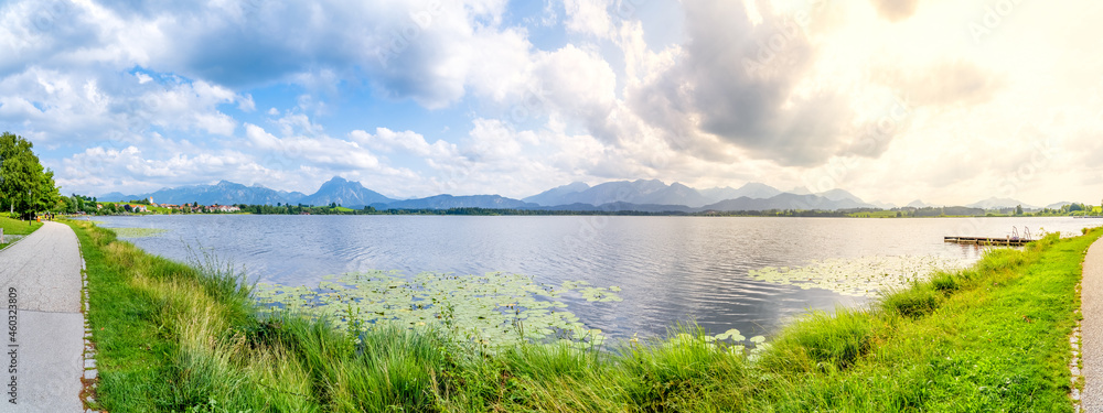 BootsstHopfensee, Allgäuer Alpen, Bayern, Deutschland BootsstHopfensee, Allgäuer Alpen, Bayern, Deutschland