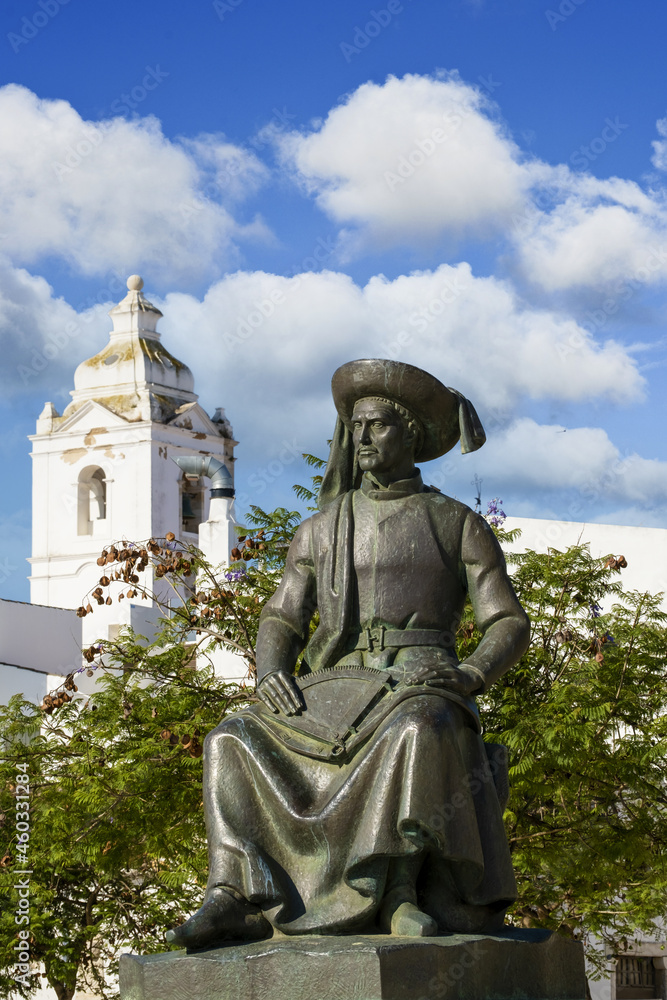 Fototapeta premium statue of Infante D. Henrique, also known as Prince Henry the Navigator, located in the historic old town of Lagos, Portugal