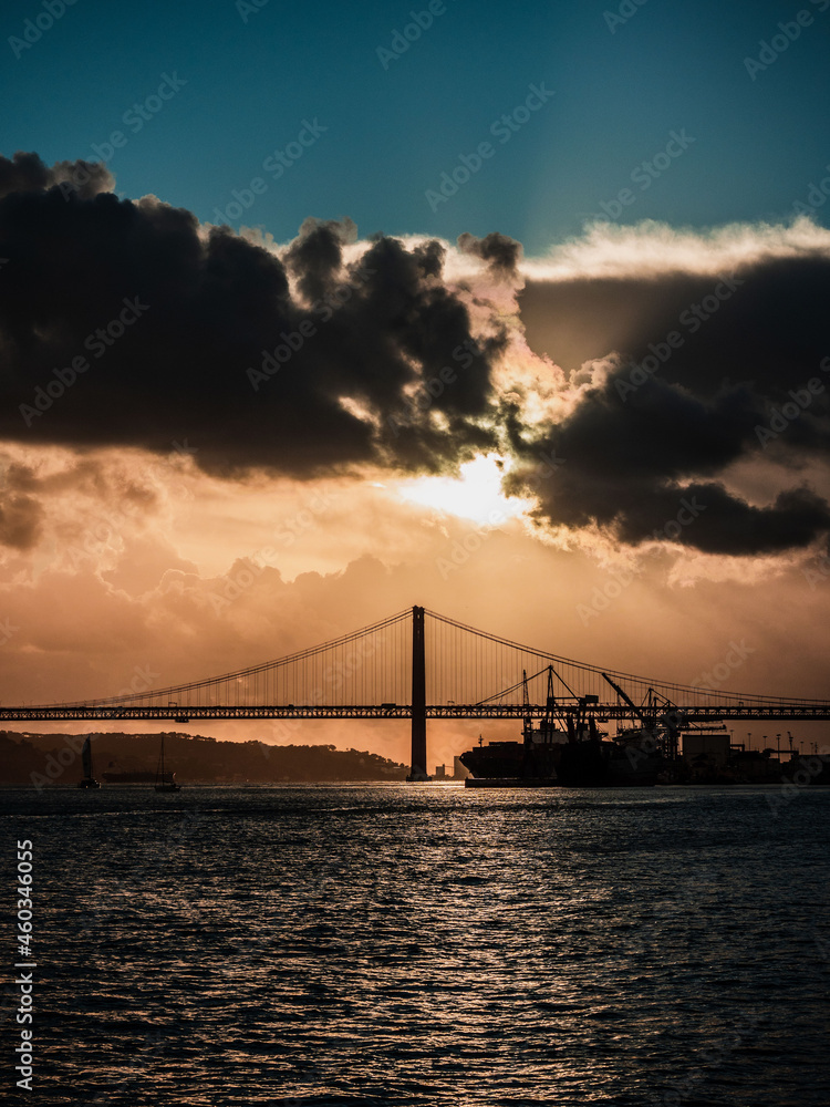 Fototapeta premium golden sunset