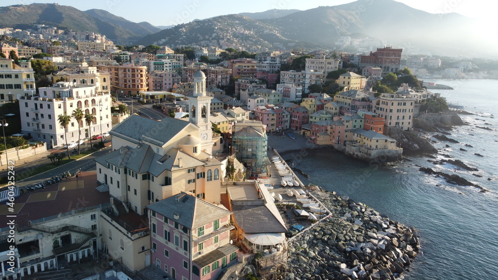 Naklejka premium fotografia aerea del borgo di boccadasse in liguria