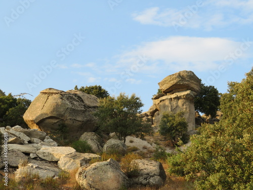 beautiful mountain landscape sky rocks plants horizon remoteness grandeur