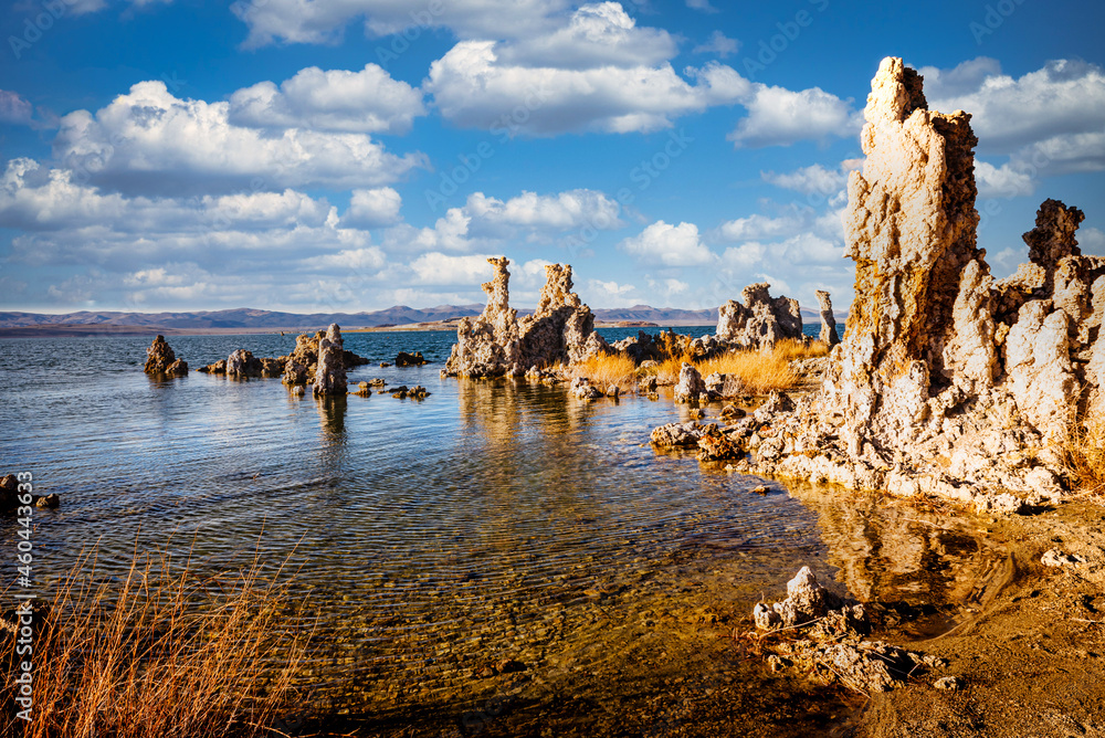 Kalktuff im Natronsee Mono Lake in der Sierra Nevada Kalifornien