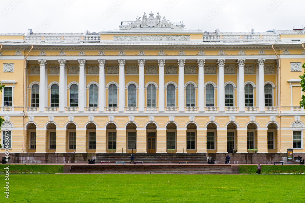 Museo Estatal Ruso en la ciudad de San Petersburgo o Saint Petersburg, pais de Rusia o Russia