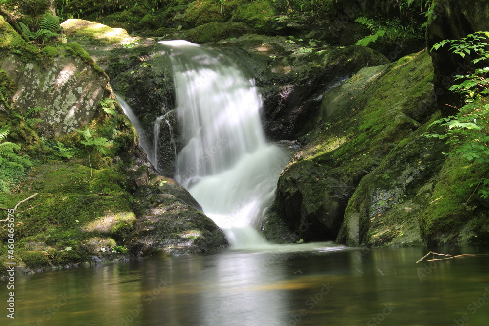 Naklejka premium Dol Goch Waterfalls in long exposure