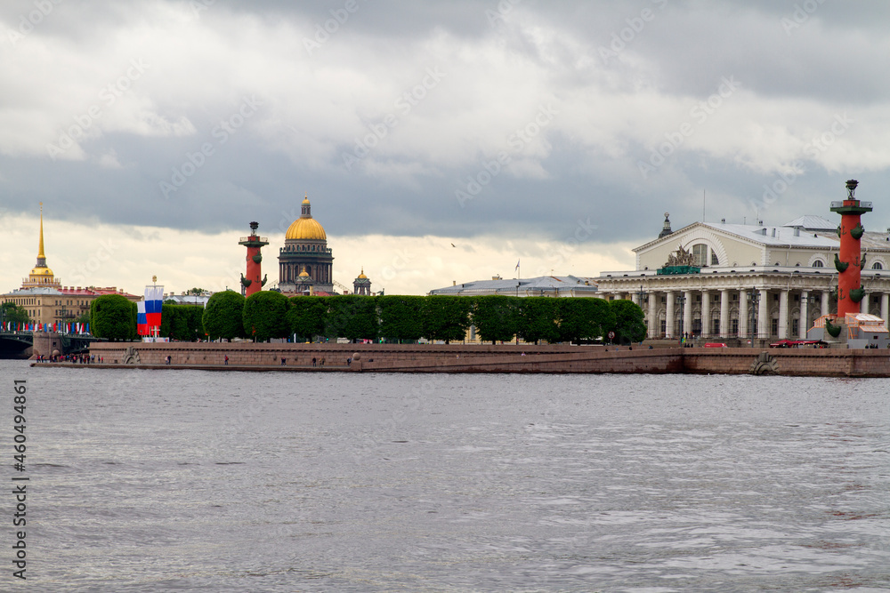  Rio o River en la ciudad de San Petersburgo o Saint Petersburg, pais de Rusia o Russia