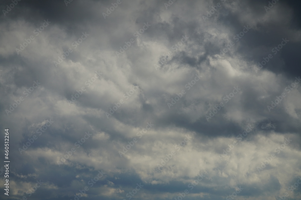 Wolken Bild bei stürmischem Wetter zur Zeit im Herbst