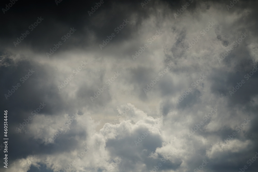 Wolken Himmel bei Abendlicht und guter Stimmung Wolken Himmel bei Abendlicht und guter Stimmung