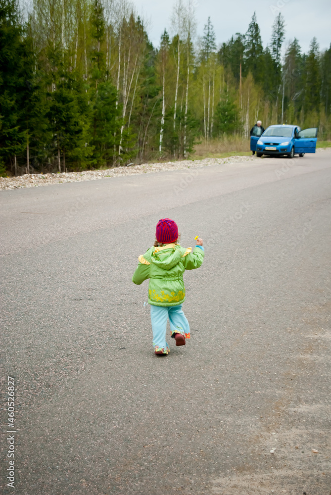 Fototapeta premium child on the road