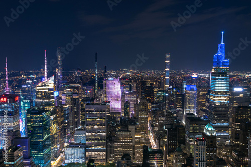 city skyline at night © CAMILO