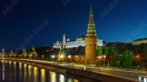nigh twilight illuminated moscow river kremlin traffic bay panorama 4k timelapse russia
