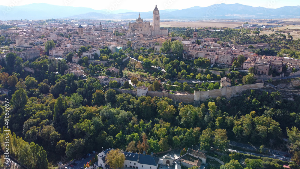 Segovia budynek architektura zabytek miasto - obrazy, fototapety, plakaty 