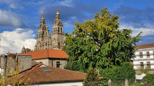 Vista laterak de la Catedral de Santiago de Compostela photo