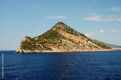 A rocky uninhabited island between the Greek islands of Skopelos and Alonissos © newsfocus1