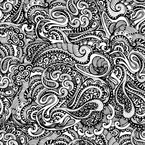 Seamless Pattern. Abstract White and Black Hand Drawn Zentangle Ornament. Vector Illustration. © skopva