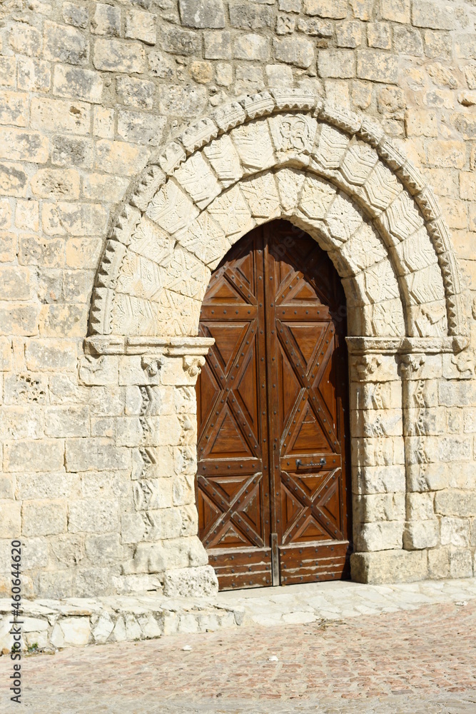 San Salvatore church wooden gate, Caltabellotta, Agrigento, Sicily, Italy San Salvatore church wooden gate, Caltabellotta, Agrigento, Sicily, Italy