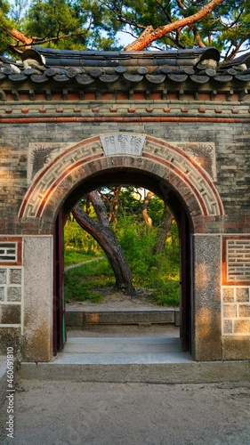 a beatiful ancient asia palaces
