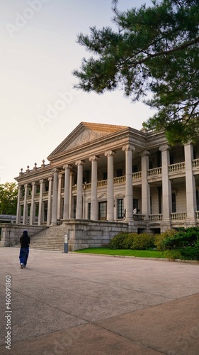 a beatiful ancient asia palaces
