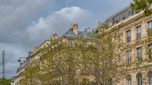 Fotografia Paris, beautiful building, avenue des Champs-Elysees, luxury neighborhood