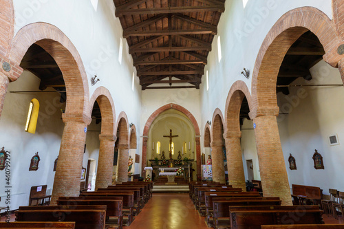 Photos Medieval church of San Giovanni at Vigolo Marchese and baptistery