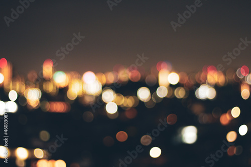 夜の街のボケた写真