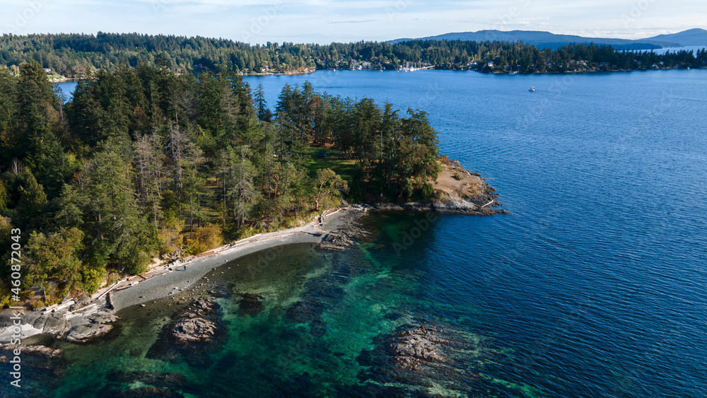 Naklejka premium Drone shot of a coastline in the Moses Point, North Saanich, Vancouver Island, BC Canada