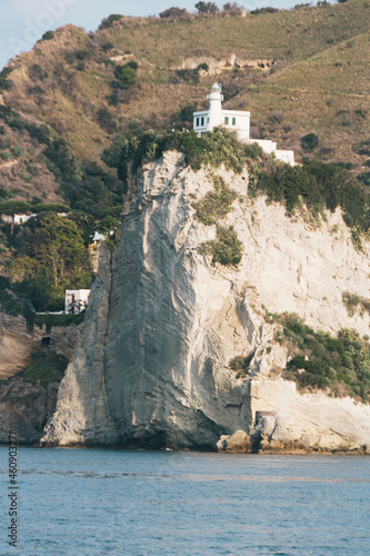 Le phare du cap Misène (en italien : Faro di Capo Miseno) est un phare actif situé sur le Cap Misène faisant partie du territoire de la commune de Bacoli photo