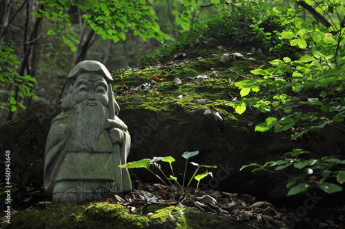 森を守る神様・仏様・七福神　石像 photo