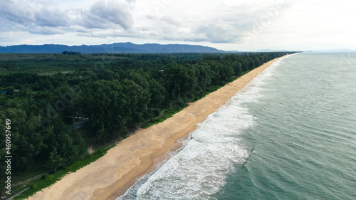  The longest beach by the sea in Thailand