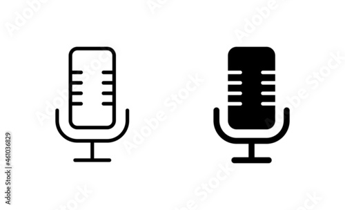 Microphone icons set. karaoke sign and symbol © avaicon