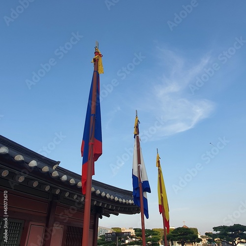 The walls and flags of Hwaseong Haenggung Palace. photo
