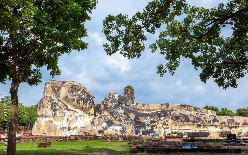 Ancient Buddha statue in the historical park, Phra Nakhon Si Ayutthaya, Thailand, Oct 01, 2021. Ancient Buddha statue in the historical park, Phra Nakhon Si Ayutthaya, Thailand, Oct 01, 2021.