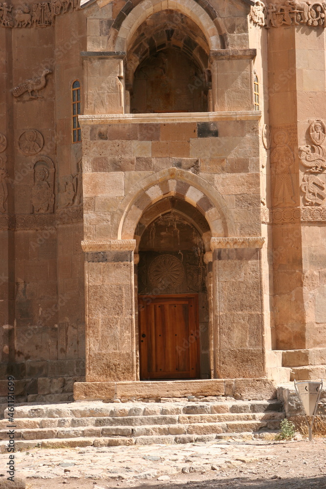 Naklejka premium The Cathedral of the Holy Cross on Aghtamar Island, in Lake Van in eastern Turkey, is a medieval Armenian Apostolic cathedral, built as a palatine church for the kings of Vaspurakan and later servin