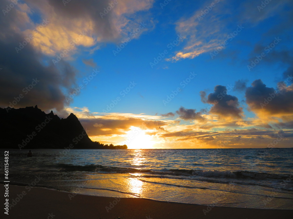 Beautiful sunset in Hawaii by ocean Beautiful sunset in Hawaii by ocean