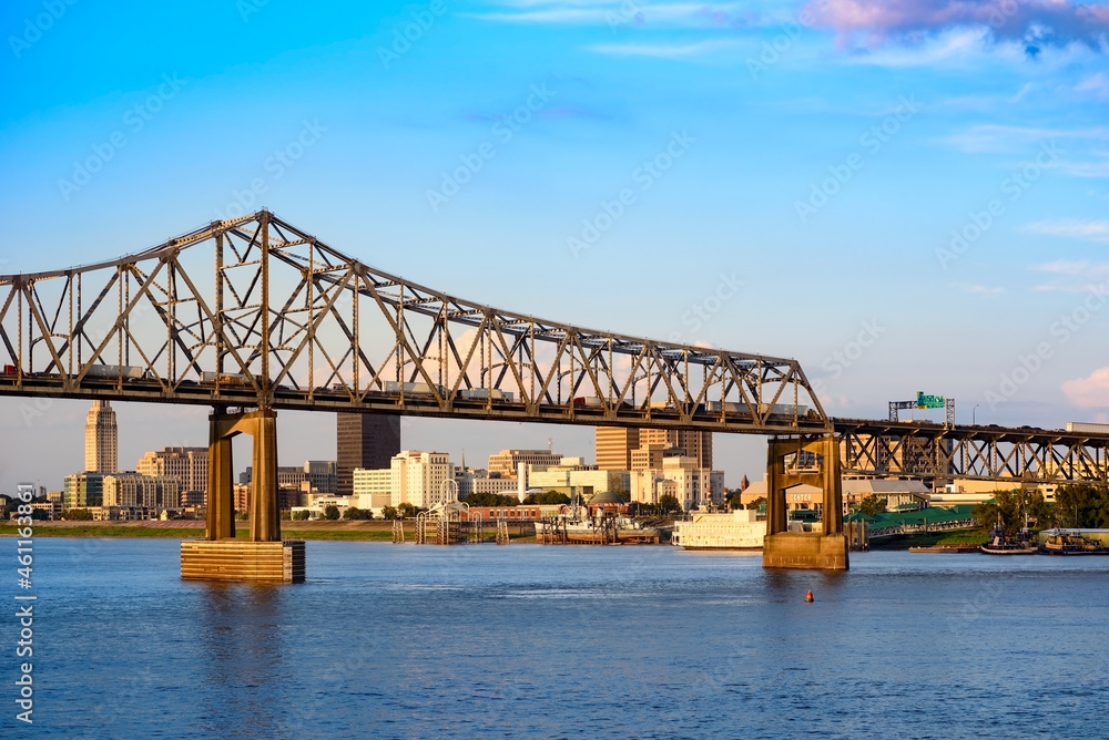 Obraz premium Panorama of Baton Rouge, capital of Louisiana, USA. View from Mississippi