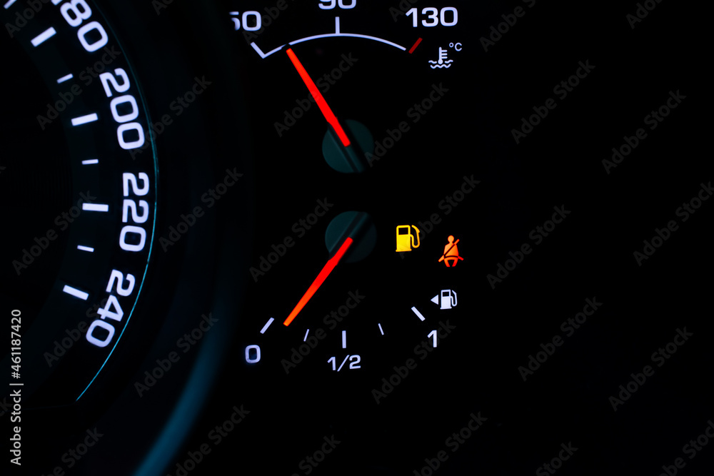 Fuel gauge, empty tank. photo of the counter