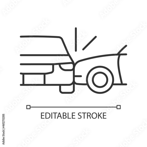 Side collision linear icon. Broadside crash. T-bone collision. Car accident. Distracted driving. Thin line customizable illustration. Contour symbol. Vector isolated outline drawing. Editable stroke