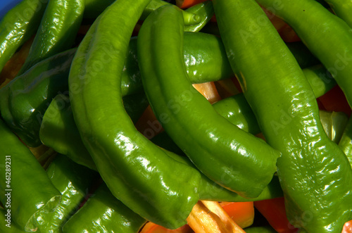 Peperoncini verdi freschi ma...molto piccanti.