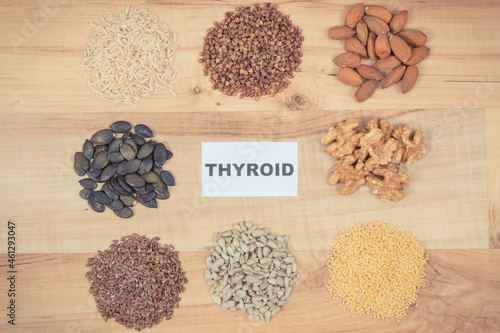 Natural ingredients containing vitamins for healthy thyroid