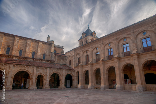 Real Colegiata Basílica de San Isidoro y panteón real de la ciudad de León, España photo
